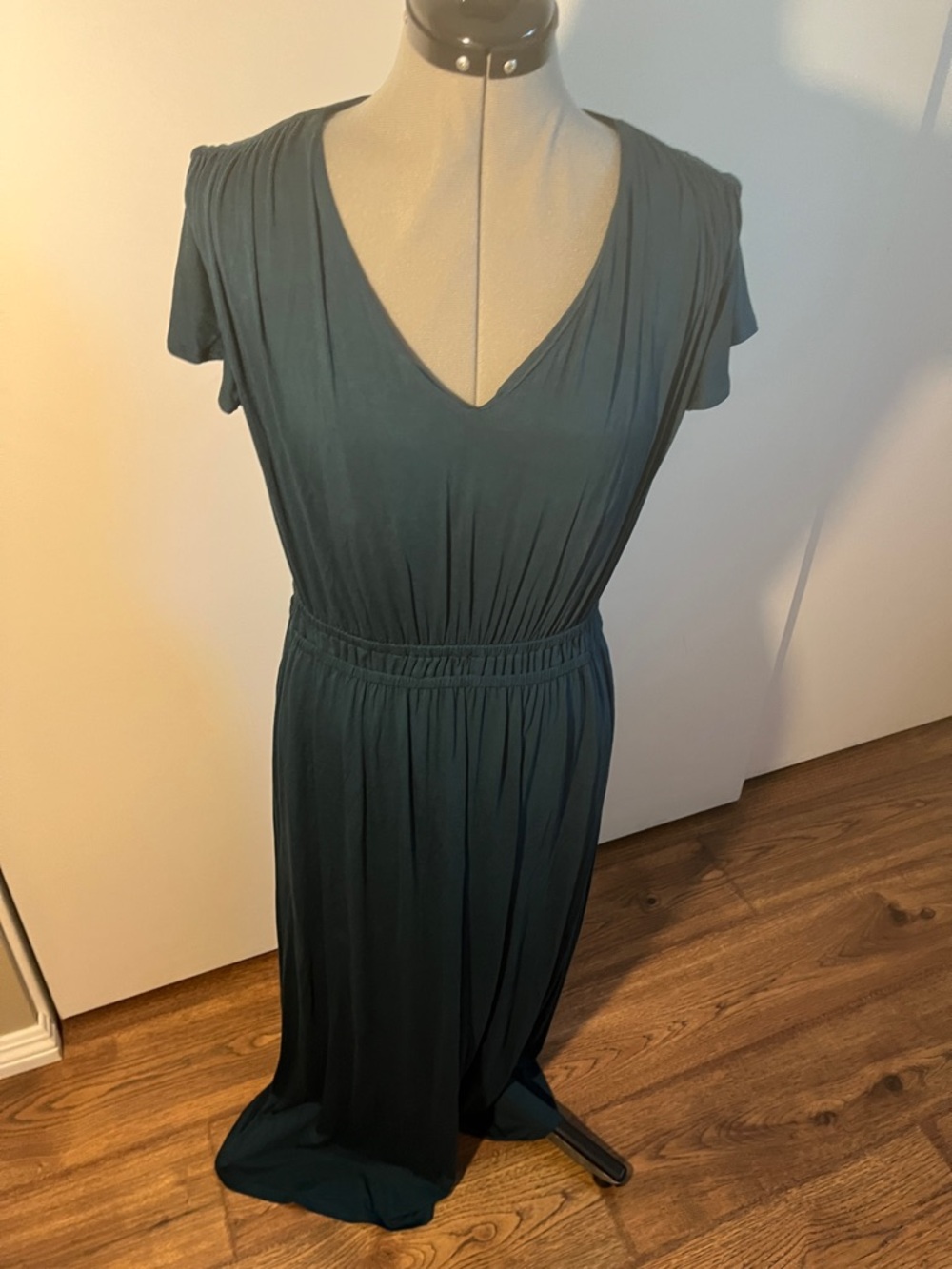 Deep Teal V-Neck Gathered Waist Maxi Dress - Picture 4 of 4